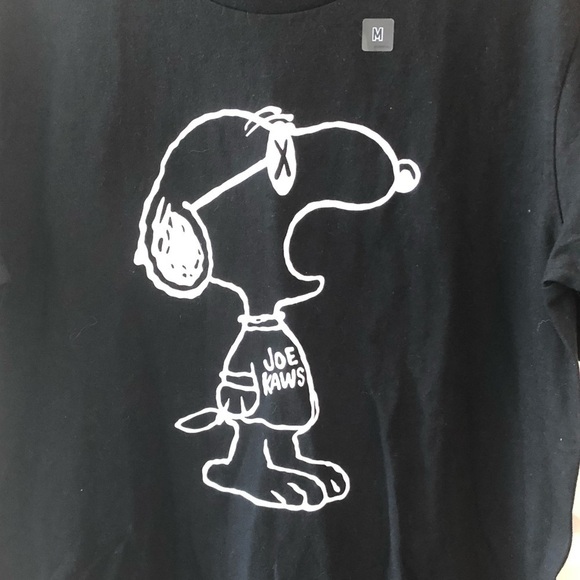 Kaws X Peanuts X Uniqlo Snoopy Joe Kaws Graphic Art T Shirt - Picture 3 of 12